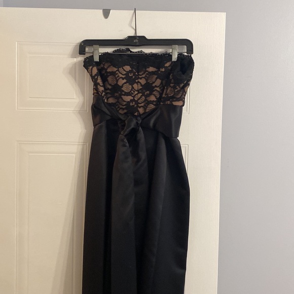 Extremely classic elegant evening gown - Picture 3 of 6